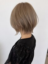 コト 福井大和田店(coto)&nbsp;福井 大和田 レイヤーボブ ハイトーン ミルクティーベージュ