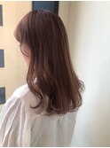 ピンクベージュ