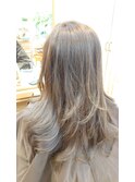 透明感のあるやわらかロング