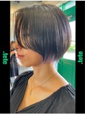 インナーカラー×ショートボブ