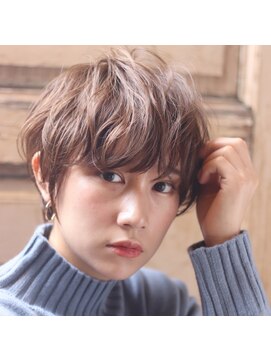 髪質改善と縮毛矯正の専門店 サンティエ(scintiller) 大人綺麗な小顔襟足スッキリショートボブ　30代40代50代