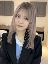 ヨロ 小岩(YOLO)&nbsp;レイヤーカットハイライトショートヘアイルミナカラーオージュア