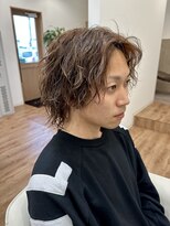 ルート(ROUTE)&nbsp;ツイストスパイラルパーマ×ミディアムウルフ