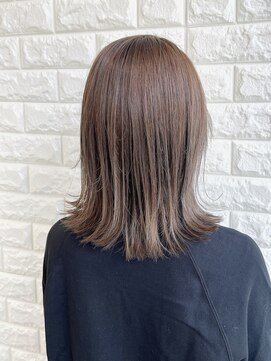 クイントネオリーブ 自由が丘正面口店(quint:neolive) 斜めバング/グレージュカラー/シルキーベージュ/自由が丘