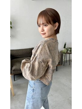 ムード タテマチ(mood tatemachi) 耳掛けショート/サンドベージュ