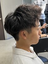 フイ 代々木(Hui)&nbsp;メンズ/アップバング/ツーブロックマッシュ/束感ショート波巻き