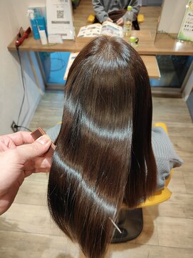 マッコロ ヘアーアンドリラクゼーション(Maccoro hair&relaxation) 守口/大日駅/髪質改善/縮毛矯正/美髪/艶髪/白髪染め/白髪ぼかし