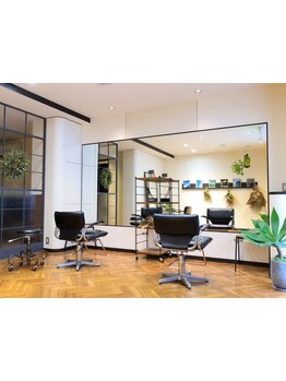 お洒落に敏感な本物志向の“個性×トレンド”スタイルが叶うサロン♪大人女性の為の落ち着ける空間＊