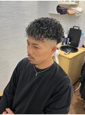 ホワイトメッシュ×スパイラルパーマ