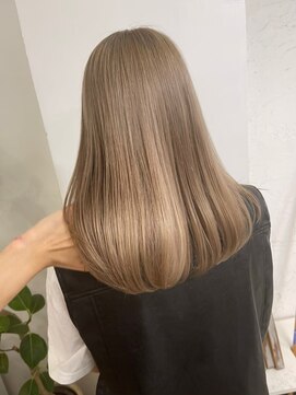 リムレスバイサンク 万代 新潟駅(LIMLESS by cinq) ミルクティーベージュカラーケアブリーチカラーピンクベージュ