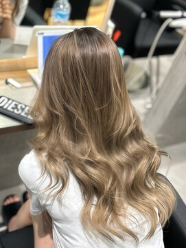 ラピス 福岡天神店(Lapis) ホワイトミルクティーベージュバレイヤージュ