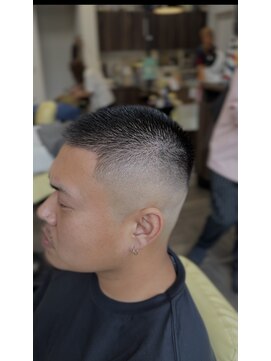 ジェネシス 本店(genesis) buzz