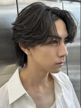 フィフス 天神大名(fifth) 天神大名フェザーパーマメンズカットセンターパート30代19時以降