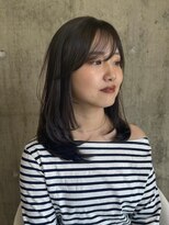 ハーフアンドハーフ(HALF and HALF)&nbsp;オリーブグレージュ/レイヤー/地毛風ストレート/顔周りカット