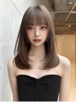 ユーフォリア 渋谷グランデ(Euphoria SHIBUYA GRANDE)&nbsp;ミディアムレイヤー 韓国ヘア 顔周りレイヤー ヘーゼルブラウン