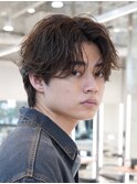 原宿メンズパーマフェザーパーマセンターパートガイルヘア20代