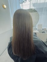 トッカ 茨木(tocca)&nbsp;tocca茨木［AKI］アッシュベージュカラー×髪質改善カラー