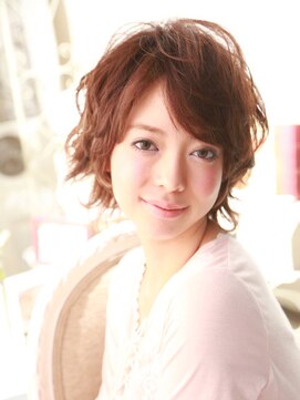 髪質改善と縮毛矯正の専門店 サンティエ(scintiller) 【 scintiller鹿児島】大人可愛い小顔ミディアム