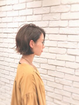 シュガー 仙台宮城野区(&Sugar) 大人小顔◎艶カラー☆外ハネショートボブ耳掛けアレンジ