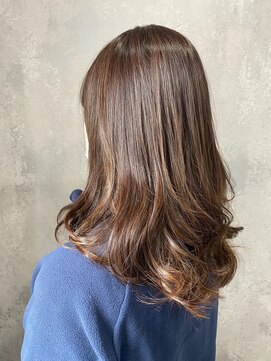 ハサミバイアトリエナガノ 千葉(8sami by atelier nagano) デザインカラー／レイヤーカット/ウエットヘア/オリーブベージュ