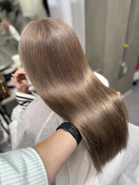 アルマバイロサ(ALMA by ROSA) ツヤ髪!ミルクティーベージュ/担当:【ギャル仙人】RENTA