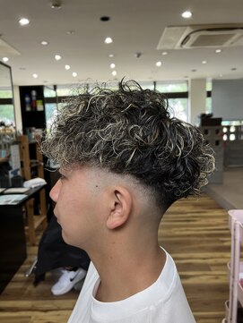 スウェル 千葉店(Swell) ＊men'sハイライト×フェード×スペインカール [千葉]