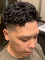 ミリオンバックス 神田店(Million Bucks)&nbsp;スパイキーショート/スペインカール<理容室>[メンズ/床屋/神田]