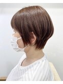 【モリオ松戸　石山】耳掛け前下がりショートくびれショート