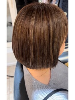 ブローチ(broche)の写真/[魅せる白髪］[しっかり染める]お客様に合わせたデザインを♪