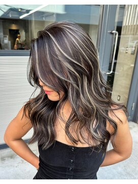 トゥイン 八王子(TWIN) ハイライト/イメチェン/ホワイトブロンド/外ハネボブ/美髪/１