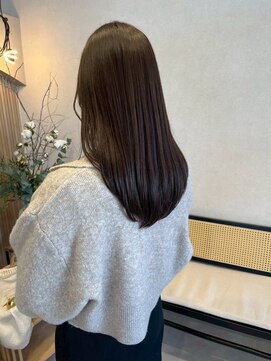 ミア(mia) 大人シアーベージュミニウルフボブミディアムレイヤー