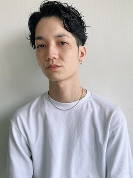 アンティ(ANTI) カジュアルモードアップバングパーマ