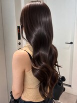 トリッカ シブヤ(TRICCA SHIBUYA)&nbsp;羽エクステ/ツヤ髪/寒色ブラウン/ミント/髪質改善/コテ巻き/韓国