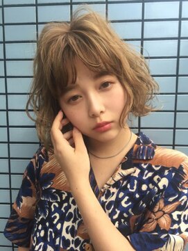 ジーナ(XENA) ライトベージュボブ