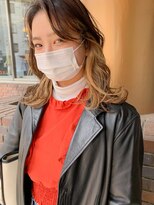 ムク(MUKU)&nbsp;なかなか攻めたインナーカラー