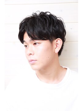 オーシャン(Ocean) ［OCEAN　Hair&Life高田徹]センターパートマッシュ