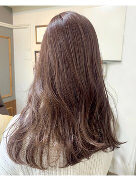 レジーロ (Regilo) ピンクベージュ　ハイライト　透明感カラー