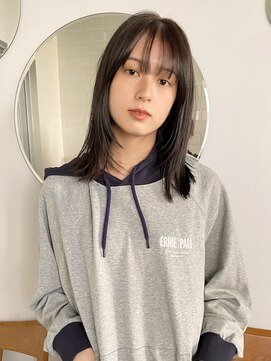 ハイフ(haif) 【haif】ナチュラル　ストレート　レイヤーカット