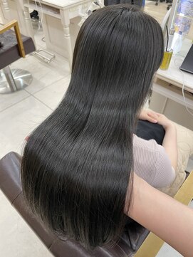 ユーフォリア 銀座(Euphoria) 20代30代40代髪質改善トリートメント艶感ストレート透明感