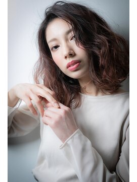 カバーヘアアンドスパ ブリス 浦和(COVER HAIR&SPA bliss) ミルクティーピンク立体感小顔ウェーブミディアムv浦和20代30代