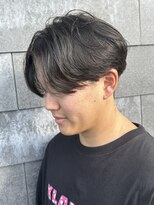 ヒュイル バイ ニアウ(Hwyl by Niau) メンズマッシュセンターパートスパイラルパーマニュアンスパーマ