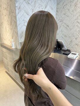 エイト 神戸三宮店(EIGHT) オリーブベージュ