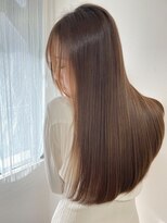 クラン(Chlan)&nbsp;美髪ストレートロング×イメチェンミルクティーカラー