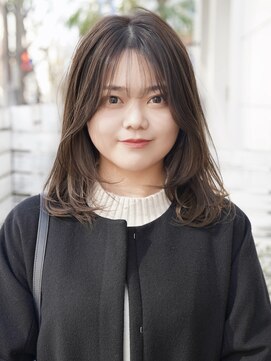 ビュートリアム 福岡(BEAUTRIUM) ミディアムレイヤー/似合わせ/顔周り/シースルーバング【福岡】