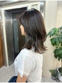 30代40代ナチュラルなウルフロングレイヤーハッシュカット