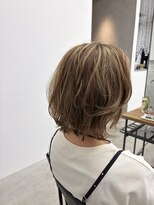 テラス トヨタ(Telasu Toyota)&nbsp;レイヤーカットと白髪ぼかしのハイライトカラー