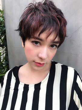 クーエフー(coo et fuu) 20代30代3Dカラーのベリーショート♪藤沢 小顔大人オシャレ感