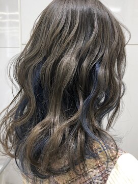 ブラウンズ(BROWNS) グレージュ×インナーブルー