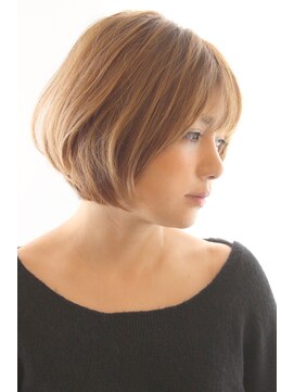 レウナ 外苑前(Reuna) 【30代40代50代】毛先ワンカールひし形ナチュラボブ