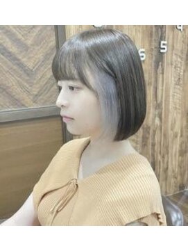 アルバ ヘアリゾート(ALBA) 【ALBA】プラチナシルバーインナーカラーボブ　☆★
